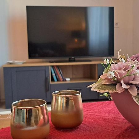 Appartement Napraforgo Apartman à Szeged Extérieur photo