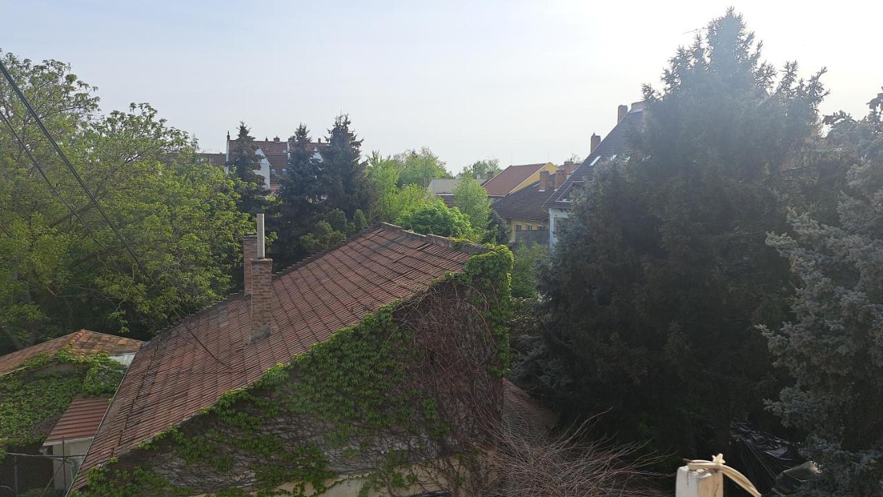Appartement Napraforgo Apartman à Szeged Extérieur photo