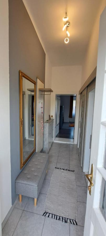 Appartement Napraforgo Apartman à Szeged Extérieur photo
