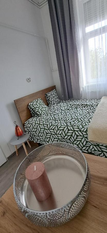Appartement Napraforgo Apartman à Szeged Extérieur photo